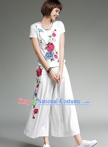 Traditional Chinese National Costume Loose Pants, Elegant Hanfu Embroidered White Ultra-Wide-Leg Trousers, China Ethnic Minorities Tang Suit Pantalettes for Women