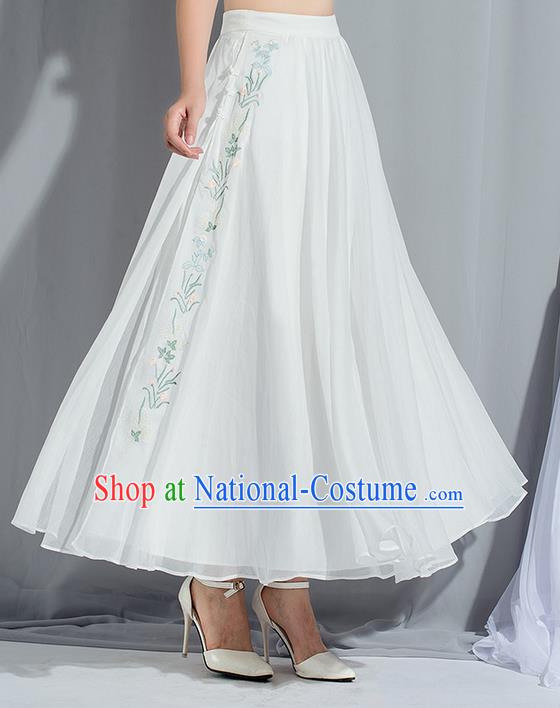 Traditional Ancient Chinese National Pleated Skirt Costume, Elegant Hanfu Chiffon Embroidery Long White Dress, China Tang Dynasty Bust Skirt for Women