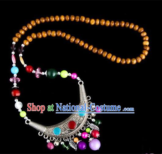 Traditional Chinese Zang Nationality Crafts, Hmong Handmade Tibet Log Beads Tassel Bells Sweater Chain, Tibetan Ethnic Minority Necklace Accessories Pendant for Women