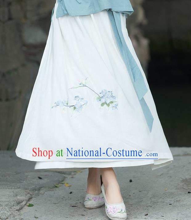 Traditional Ancient Chinese National Pleated Skirt Costume, Elegant Hanfu Chiffon Embroidery Long White Dress, China Tang Dynasty Bust Skirt for Women