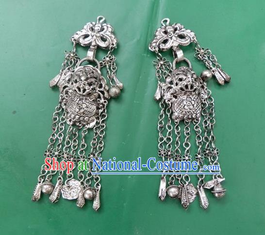 Traditional Chinese Ancient Classical Handmade Miao Silver Accessories Hanfu Tassel Pendant for Women