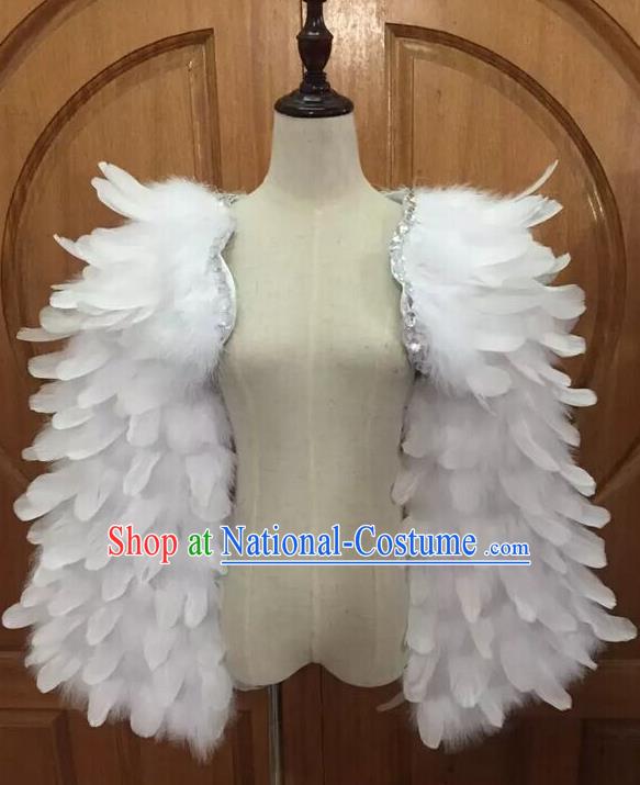 Top Grade Professional Performance Catwalks Clothing, Traditional Brazilian Rio Carnival Samba Modern Fancywork White Feather Costume for Women