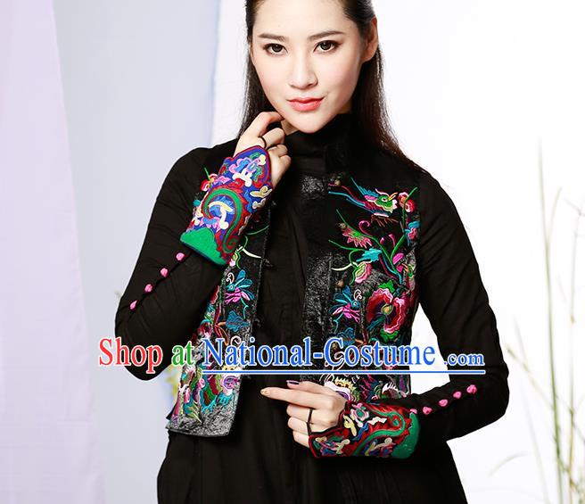 Traditional Ancient Chinese National Costume, Elegant Hanfu Shirt, China Tang Suit Embroidery Undergarment Blouse Black Vest Clothing for Women