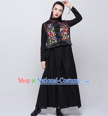 Traditional Ancient Chinese National Costume, Elegant Hanfu Embroidered Waistcoat, China Tang Suit Blouse Black Plated Buttons Vest for Women