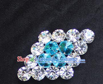 Traditional China Beijing Opera Young Lady Jewelry Accessories Collar Brooch, Ancient Chinese Peking Opera Hua Tan Diva Blue Crystal Rhombus Breastpin