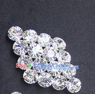 Traditional China Beijing Opera Young Lady Jewelry Accessories Collar Brooch, Ancient Chinese Peking Opera Hua Tan Diva Crystal Rhombus Breastpin