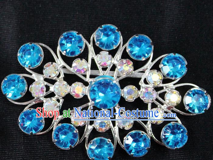 Traditional China Beijing Opera Young Lady Jewelry Accessories Blue Crystal Collar Brooch, Ancient Chinese Peking Opera Hua Tan Diva Blue Colorful Breastpin