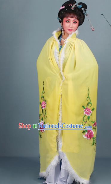 Top Grade Professional Beijing Opera Diva Costume Yellow Embroidered Cloak, Traditional Ancient Chinese Peking Opera Hua Tan Princess Embroidery Mantle