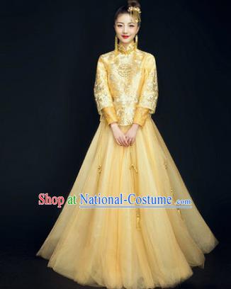 Traditional Ancient Chinese Wedding Costume Handmade Delicacy Embroidery Phoenix XiuHe Suits Yellow Plated Buttons Dress, Chinese Style Hanfu Wedding Bride Toast Cheongsam for Women