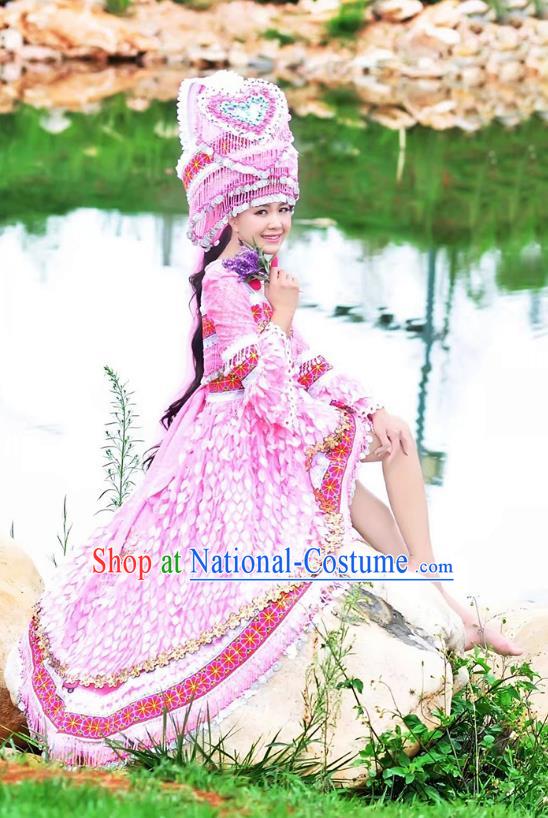 Traditional Chinese Miao Nationality Dancing Costume Hmong Female Folk Dance Ethnic Pleated Skirt Chinese Minority Nationality Embroidery Costume for Women