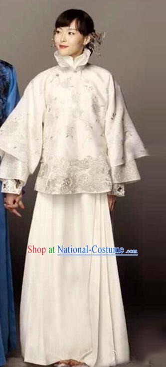 Traditional Ancient Chinese Republic of China Princess Costume White Xiuhe Suit, Elegant Hanfu Clothing Chinese Qing Dynasty Nobility Dowager Clothing for Women