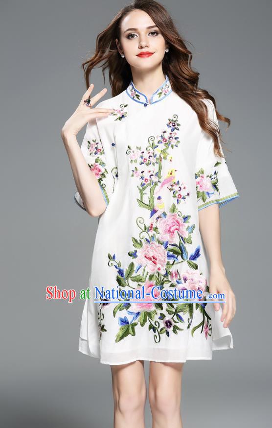 Top Grade Asian Chinese Costumes Classical Embroidery Peony White Dress Silk Cheongsam Upper Outer Garment, Traditional China National Embroidered Chirpaur Qipao for Women