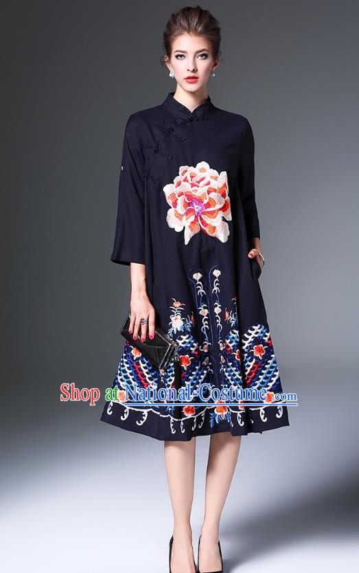 Top Grade Asian Chinese Costumes Classical Embroidery Peony Slant Opening Cheongsam, Traditional China National Navy Chirpaur Dress Qipao for Women