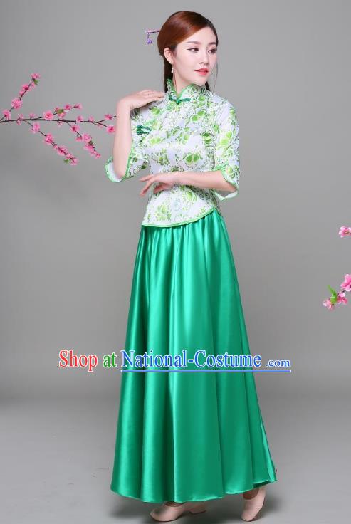 Traditional Chinese Republic of China Children Xiuhe Suit Clothing, China National Embroidered Green Blouse and Skirt for Women