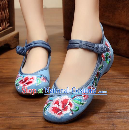 Traditional Chinese National Blue Canvas Shoes Embroidered Peony Shoes, China Princess Embroidery Shoes for Women