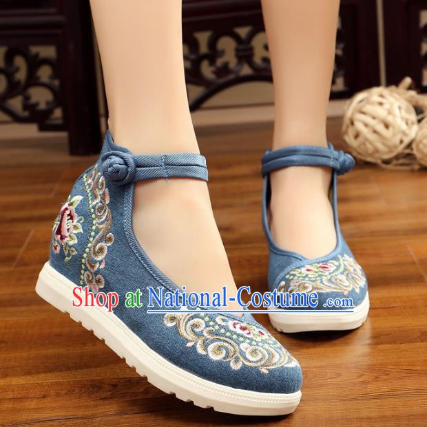 Traditional Chinese National Hanfu Blue Canvas Embroidery Shoes, China Princess Embroidered Shoes for Women