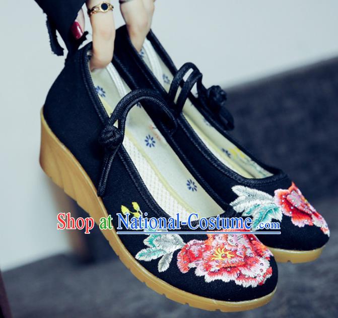 Traditional Chinese National Hanfu Embroidery Peony Black Shoes, China Embroidered Shoes for Women