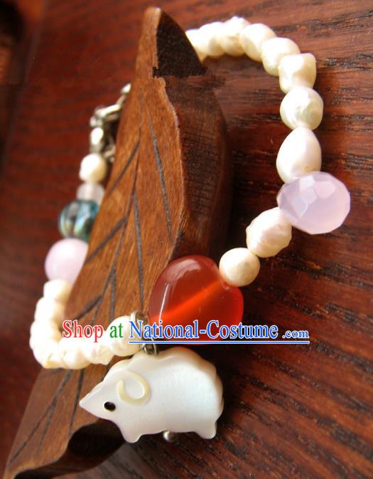 Traditional Handmade Chinese Ancient Classical Accessories Shell Pearls Bracelets for Women