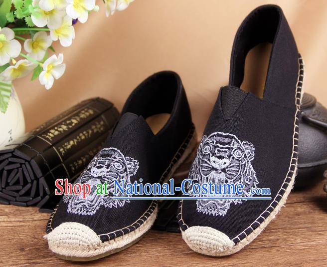 Chinese National Shoes Traditional Black Cloth Shoes Embroidery Tiger Shoes for Men