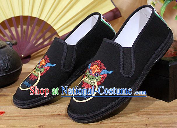 Chinese National Shoes Traditional Embroidery Lion Cloth Shoes Black Shoes for Men