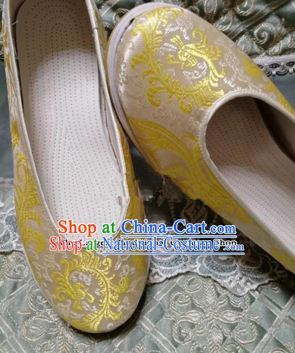 Chinese Traditional Hanfu Shoes Golden Embroidered Shoes Handmade Cloth Shoes for Women