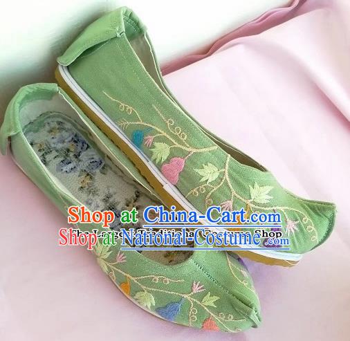 Chinese Traditional Hanfu Green Shoes Embroidered Shoes Handmade Cloth Shoes for Women