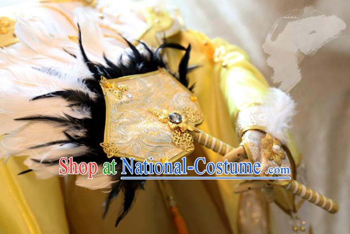 China Ancient Tang Dynasty Cosplay Swordsman Feather Golden Fans