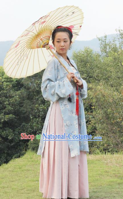 China Ancient  Ming Dynasty Traditional Young Lady Dress Clothing for Women