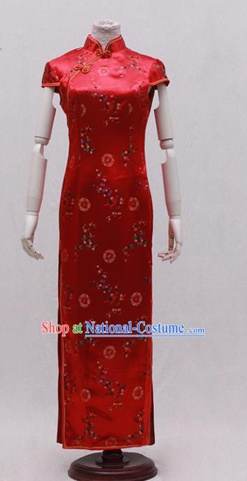 Traditional Ancient Chinese Costume Red Embroidered Cheongsam Clothing for Women