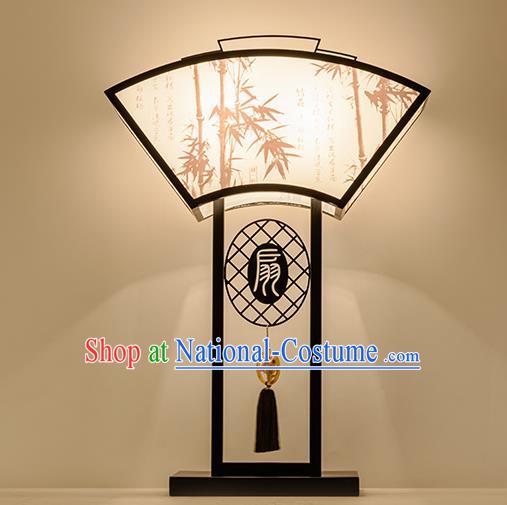 Traditional China Ancient Painting Bamboo Desk Lanterns Handmade Fan-Shape Lantern Ancient Lamp