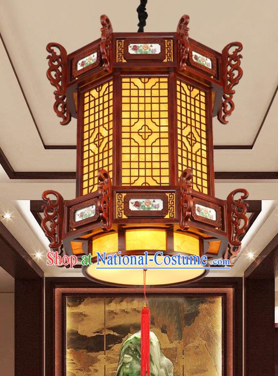 Traditional Chinese Handmade Painted Ceiling Lantern Carving Palace Lanterns Ancient Lamp