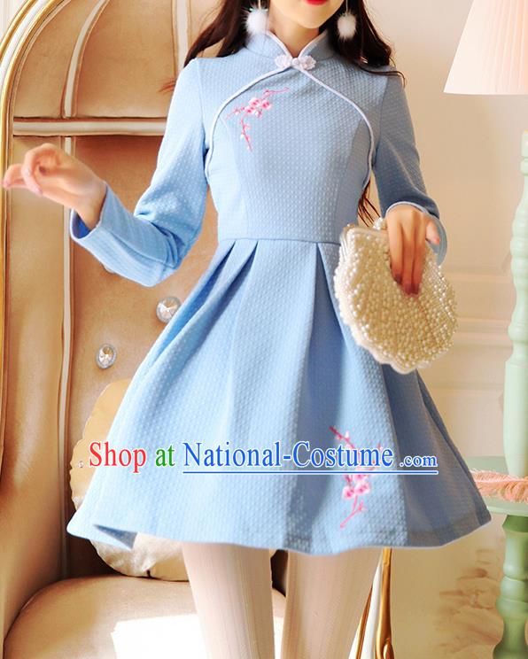 Traditional Chinese National Embroidered Blue Dress Tangsuit Cheongsam Clothing for Women