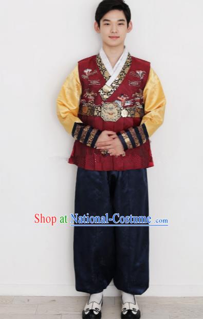 Traditional Korean Costumes Ancient Korean Bridegroom Hanbok Wine Red Vest and Navy Pants for Men