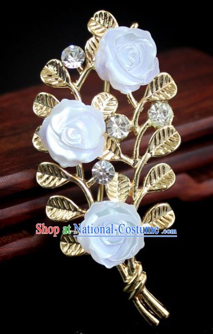 Chinese Ancient Handmade Brooch Accessories Golden Leaf Breastpin for Women