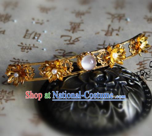 Chinese Handmade Classical Hair Accessories Golden Lotus Hairpins Hair Stick for Women