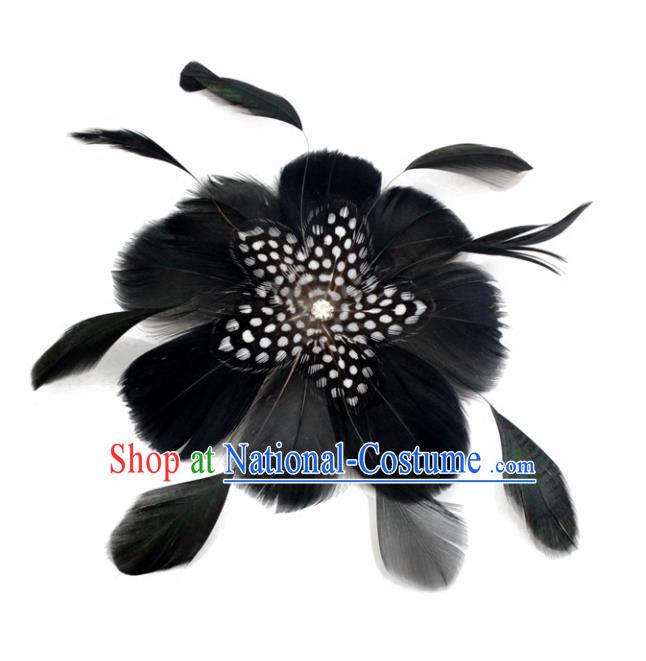 Top Halloween Feather Hair Accessories Carnival Catwalks Hair Claw for Women