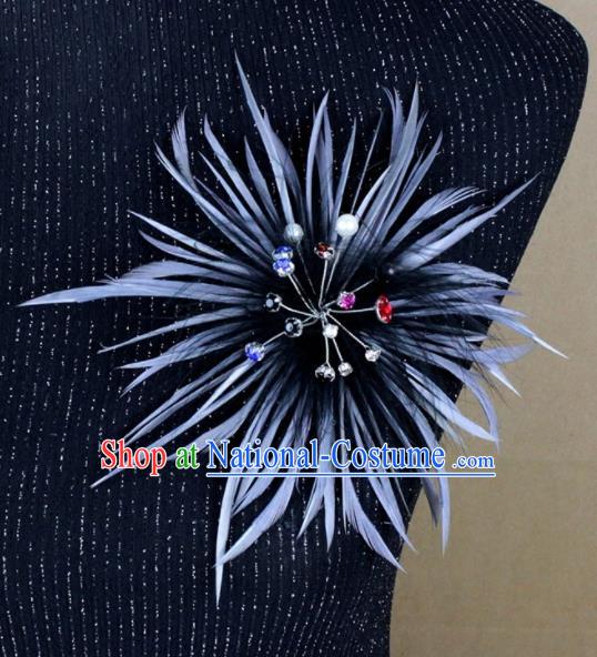 Handmade Grey Feather Breastpin Accessories Stage Show Brooch for Women