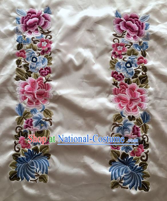 Chinese Traditional Embroidery Craft Embroidered Peony White Silk Patches Handmade Embroidering Accessories