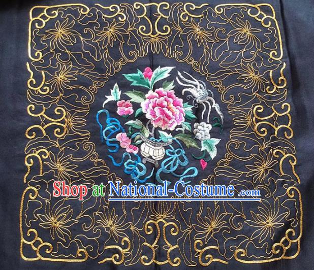 Chinese Traditional Handmade Embroidery Craft Embroidered Cloth Patches Embroidering Peony Silk Piece