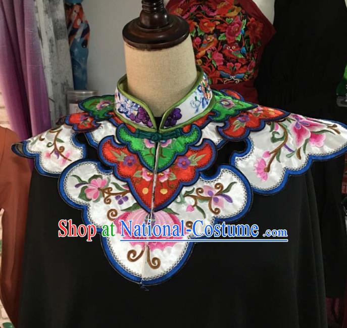 Chinese Traditional Embroidery Butterfly White Shoulder Accessories National Embroidered Cloud Patch