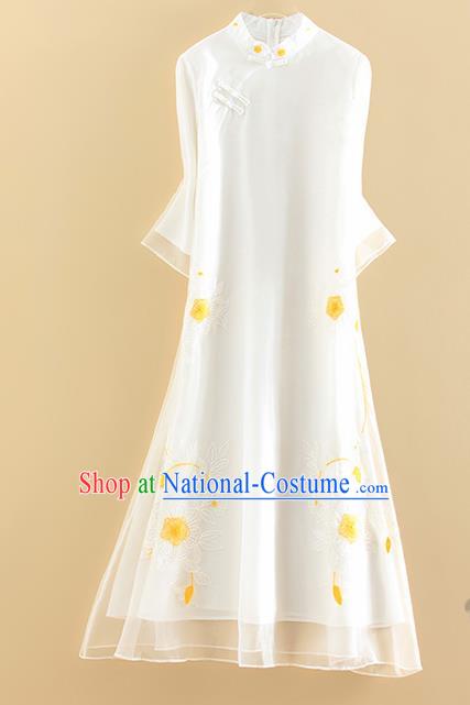 Chinese Traditional Tang Suit Embroidered Flowers White Cheongsam National Costume Qipao Dress for Women