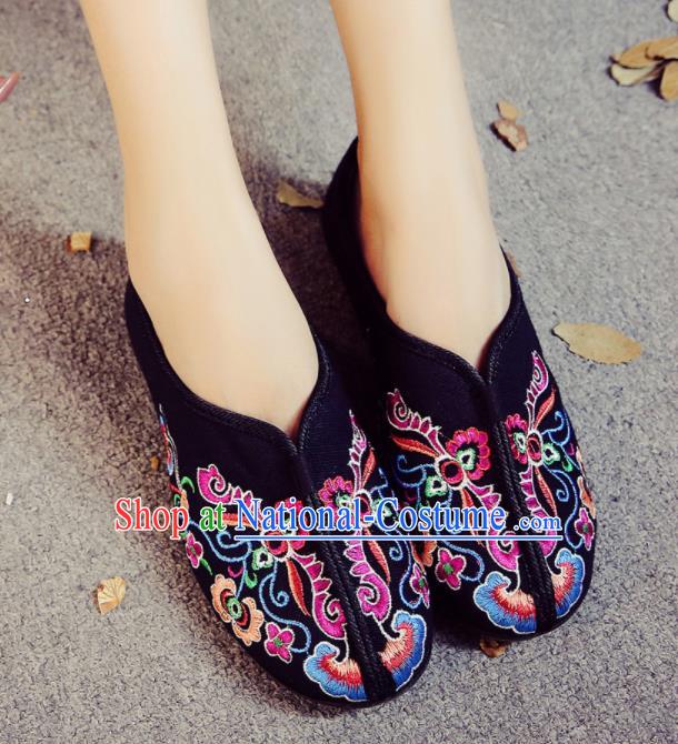 Chinese Traditional Embroidered Black Shoes Hanfu Shoes National Shoes for Women