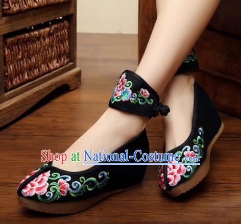 Traditional Chinese Old Beijing Bride Embroidery Peony Black Shoes National Embroidered Shoes Hanfu Shoes for Women