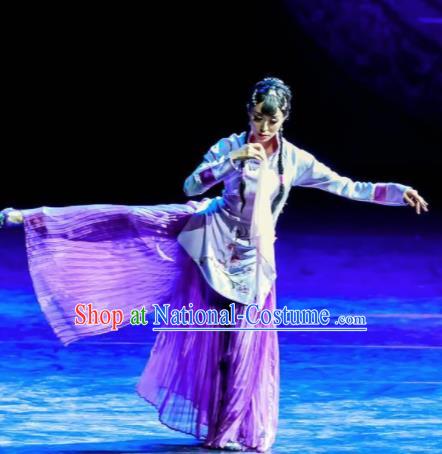 Trilogy of the Rapids Chinese Peking Opera Nobility Lady Dress Stage Performance Dance Costume and Headpiece for Women