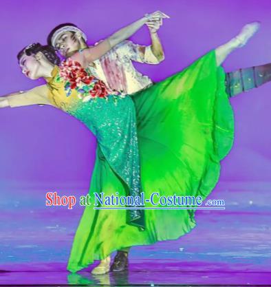 Thirteen Girls in Jinling City Chinese Classical Dance Green Dress Stage Performance Dance Costume and Headpiece for Women