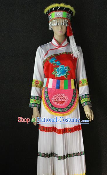 Chinese Traditional Lisu Nationality White Dress Ethnic Bride Folk Dance Costume for Women