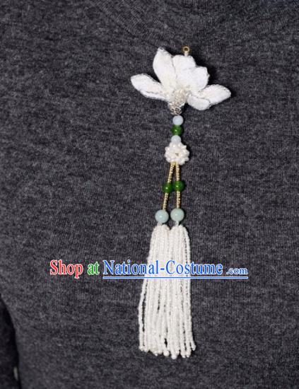 Chinese Traditional Jewelry Accessories Classical Embroidered Mangnolia Tassel Brooch for Women