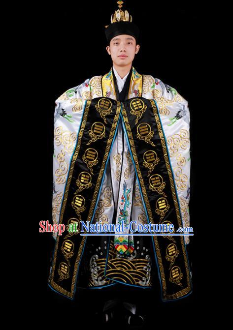 Chinese National Taoist Priest Embroidered Cranes White Cassock Traditional Taoism Costume for Men