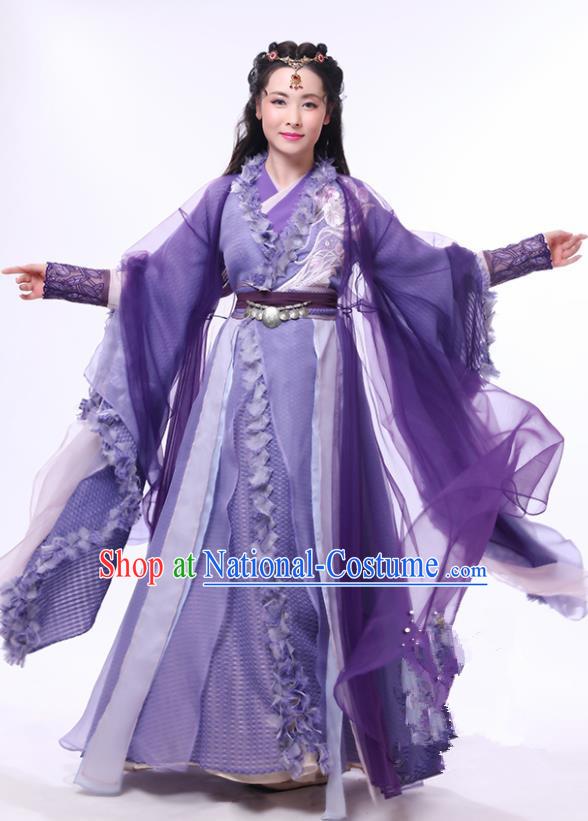 Chinese Drama Relying on Heaven to Slaughter Dragons Ancient Swordswoman Saintess Historical Costume and Headpiece for Women