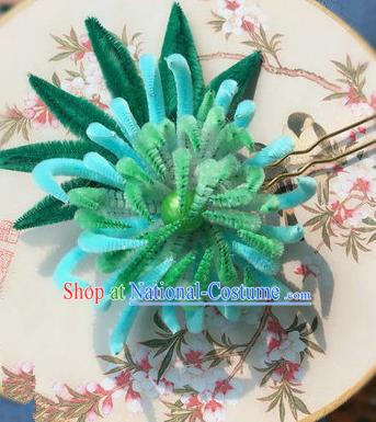 Traditional Chinese Ancient Qing Dynasty Light Blue Velvet Chrysanthemum Hairpins Handmade Palace Hair Accessories for Women